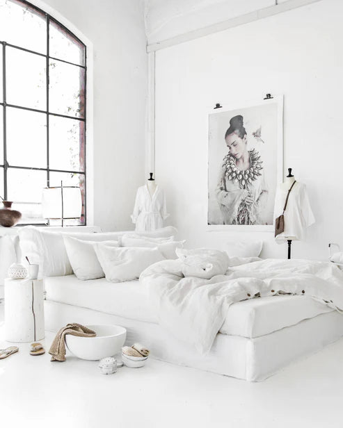 White linen sheet set (4 pcs)