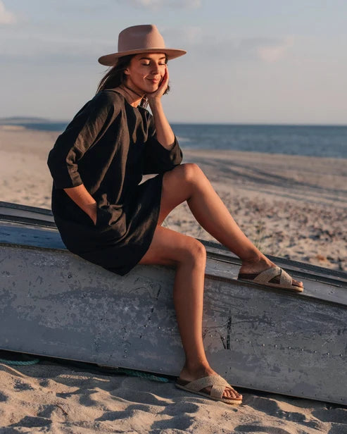 Relaxed fit linen dress ARUBA in Black
